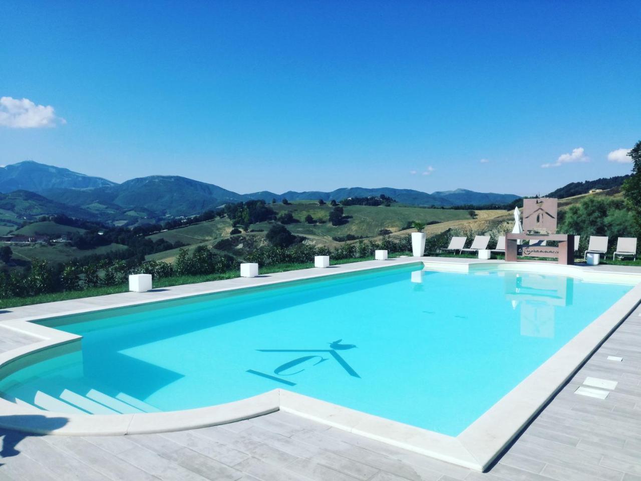Agriturismo Le Capannacce Urbania Ngoại thất bức ảnh